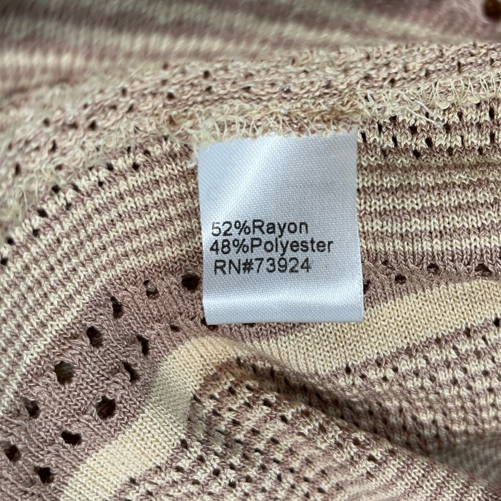 Misook Blush-Beige Open Knit V-Neck Sweater - Picture 7 of 7